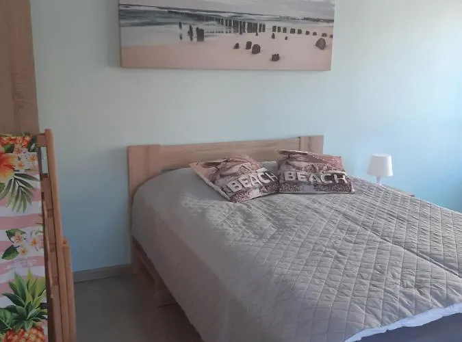 Słoneczne - 200 M Od Morza, Z Parkingiem Apartament Rowy (Pomerania)